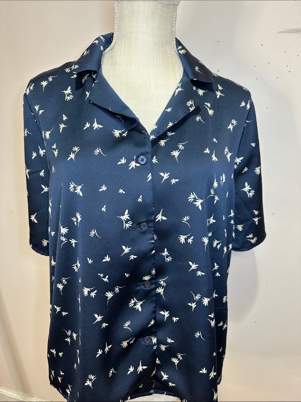 Tahari Navy Button-Down Short Sleeve Floral Top